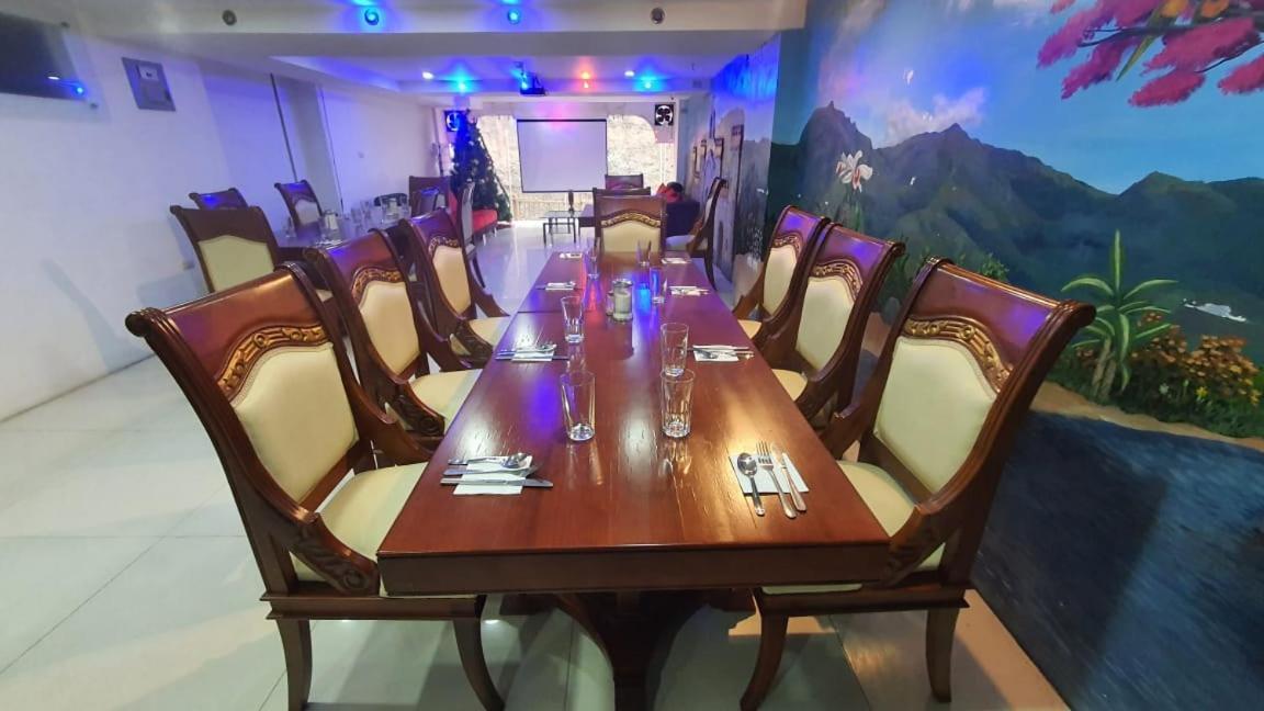 Hotel Loja Bella ภายนอก รูปภาพ